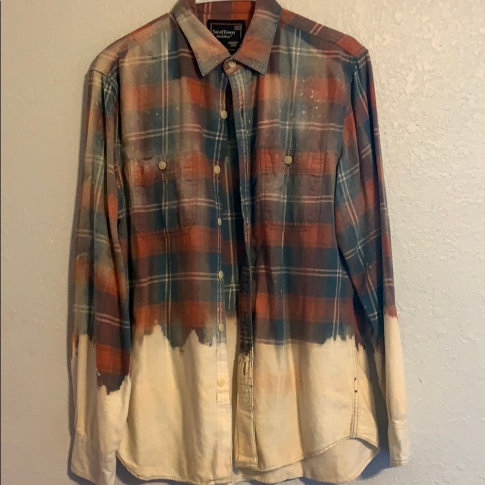 hand bleached flannel, never worn, smoke free home